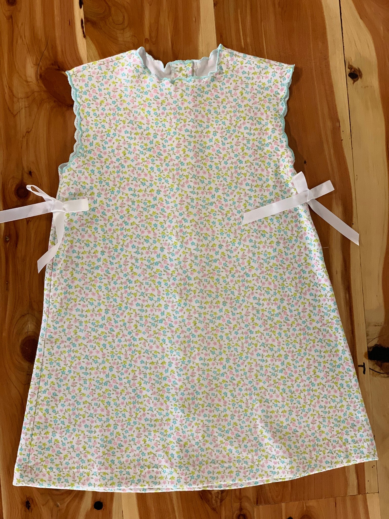 Floral Knit Scallop Dress